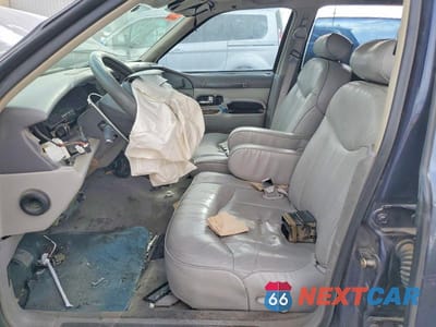 Zdjęcie 7 z 12 samochodu: 1997 LINCOLN TOWN CAR EXECUTIVE VIN:1LNLM81W5VY742868 - miniatura