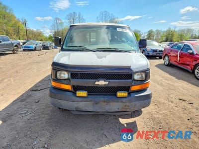 Piąte zdjęcie samochodu w środku: 2005 CHEVROLET EXPRESS G2500 DELIVERY VAN VIN:1GCGG25V951248730 - miniatura