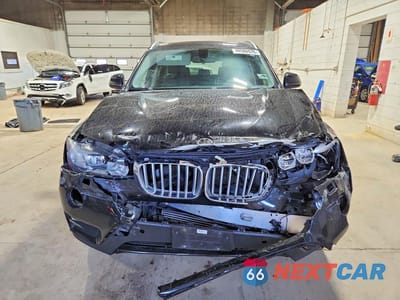 Piąte zdjęcie samochodu w środku: 2016 BMW X3 XDRIVE28I VIN:5UXWX9C50G0D83368 - miniatura