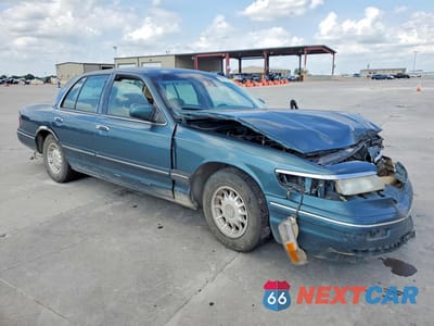 Czwarte zdjęcie samochodu z boku: 1996 MERCURY GRAND MARQUIS LS VIN:2MELM75W1TX642741 - miniatura
