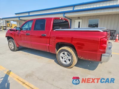 Drugie zdjęcie samochodu z przodu: 2006 DODGE DAKOTA QUAD SLT VIN:1D7HE48N56S592817 - miniatura