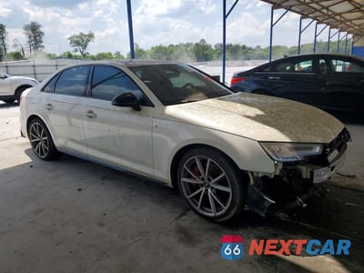 Czwarte zdjęcie samochodu z boku: 2018 AUDI A4 PREMIUM PLUS VIN:WAUENAF42JA145878 - miniatura