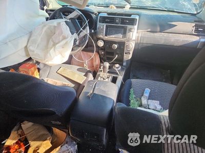 Zdjęcie 8 z 11 samochodu: 2015 TOYOTA 4RUNNER SR5 VIN:JTEBU5JR8F5257356 - miniatura