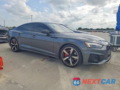 Czwarte zdjęcie samochodu z boku: 2023 AUDI A5 PREMIUM PLUS 45 VIN:WAUFACF5XPA063216 - miniatura