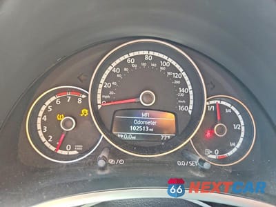 Zdjęcie 9 z 12 samochodu: 2014 VOLKSWAGEN BEETLE VIN:3VWJX7AT5EM631121 - miniatura