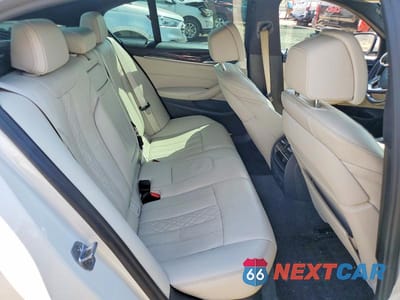 Zdjęcie 10 z 12 samochodu: 2019 BMW 540 XI VIN:WBAJE7C54KWW31403 - miniatura