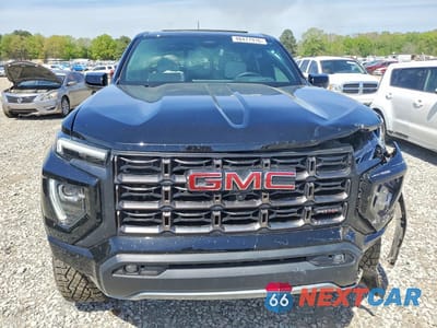 Piąte zdjęcie samochodu w środku: 2025 GMC CANYON AT4 VIN:1GTP2DEK6S1240001 - miniatura