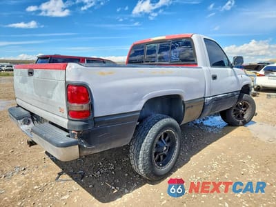 Trzecie zdjęcie samochodu z tyłu: 1996 DODGE RAM 1500 VIN:1B7HF16Y2TS572278 - miniatura