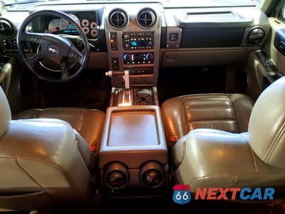 Zdjęcie 8 z 13 samochodu: 2004 HUMMER H2 VIN:5GRGN23U74H107367 - miniatura