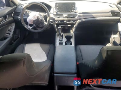 Zdjęcie 8 z 13 samochodu: 2019 HONDA ACCORD LX VIN:1HGCV1F14KA105224 - miniatura