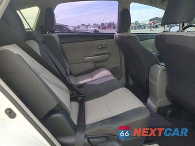 Zdjęcie 10 z 12 samochodu: 2015 TOYOTA PRIUS V THREE VIN:JTDZN3EU5FJ032564 - miniatura