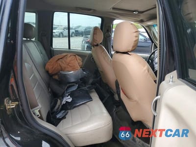 Zdjęcie 11 z 14 samochodu: 2003 JEEP LIBERTY LIMITED VIN:1J4GK58K63W509100 - miniatura