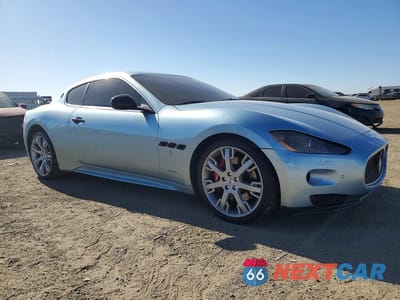 Czwarte zdjęcie samochodu z boku: 2011 MASERATI GRANTURISMO S VIN:ZAM45KLA0B0056330 - miniatura