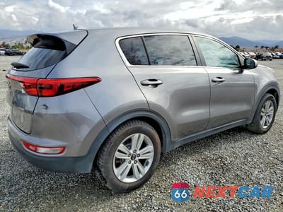 Trzecie zdjęcie samochodu z tyłu: 2017 KIA SPORTAGE LX VIN:KNDPM3AC2H7146674 - miniatura