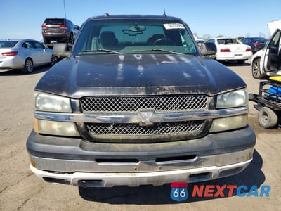 Piąte zdjęcie samochodu w środku: 2004 CHEVROLET SILVERADO K1500 VIN:2GCEK19T841394473 - miniatura