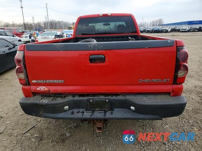 Zdjęcie 6 z 12 samochodu: 2005 CHEVROLET SILVERADO K2500 HEAVY DUTY VIN:1GCHK29U85E312558 - miniatura