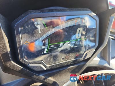 Zdjęcie 7 z 10 samochodu: 2021 KAWASAKI EX650 N VIN:ML5EXEN13MDA32887 - miniatura