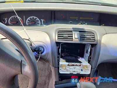 Zdjęcie 9 z 12 samochodu: 2000 TOYOTA AVALON XL VIN:4T1BF28B7YU112528 - miniatura
