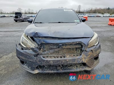 Piąte zdjęcie samochodu w środku: 2018 SUBARU LEGACY 2.5I PREMIUM VIN:4S3BNAC65J3006781 - miniatura
