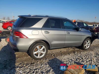 Trzecie zdjęcie samochodu z tyłu: 2016 MERCEDES-BENZ GLE 350 4MATIC VIN:4JGDA5HB0GA738205 - miniatura