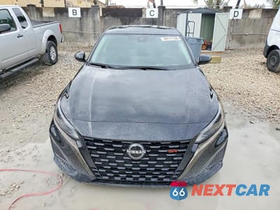 Piąte zdjęcie samochodu w środku: 2023 NISSAN ALTIMA 2.5 SR VIN:1N4BL4CV7PN304931 - miniatura