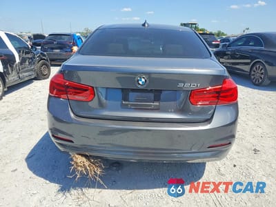 Zdjęcie 6 z 12 samochodu: 2017 BMW 320 I VIN:WBA8E1G3XHNU18166 - miniatura