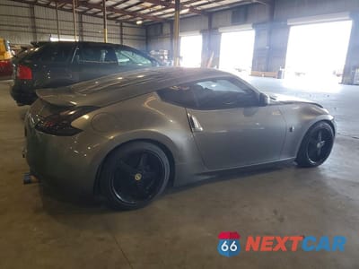 Trzecie zdjęcie samochodu z tyłu: 2011 NISSAN 370Z BASE VIN:JN1AZ4EH4BM550445 - miniatura