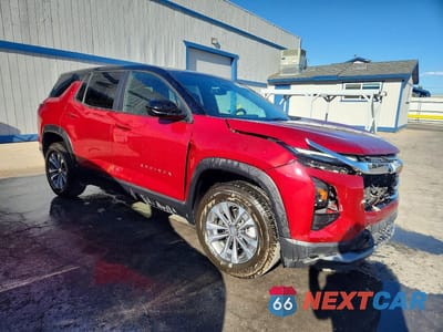 Czwarte zdjęcie samochodu z boku: 2026 CHEVROLET EQUINOX LT VIN:3GNAXPEG8TL402152 - miniatura