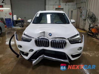 Piąte zdjęcie samochodu w środku: 2018 BMW X1 XDRIVE28I VIN:WBXHT3C32J5K31653 - miniatura