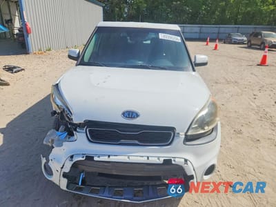 Piąte zdjęcie samochodu w środku: 2012 KIA SOUL + VIN:KNDJT2A68C7471237 - miniatura