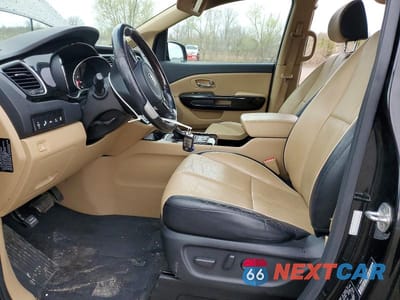 Zdjęcie 7 z 12 samochodu: 2018 KIA SEDONA SXL VIN:KNDME5C16J6373935 - miniatura