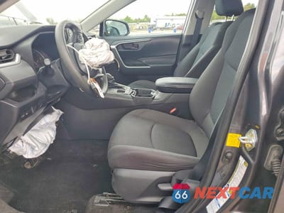 Zdjęcie 7 z 13 samochodu: 2020 TOYOTA RAV4 LE VIN:2T3G1RFV7LW101572 - miniatura