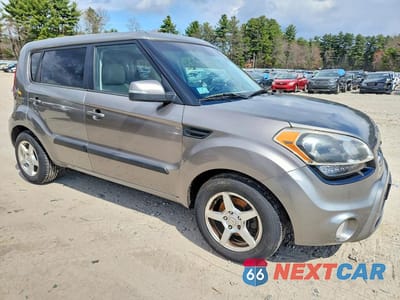 Czwarte zdjęcie samochodu z boku: 2013 KIA SOUL ! VIN:KNDJT2A6XD7551169 - miniatura