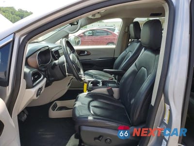 Zdjęcie 7 z 13 samochodu: 2018 CHRYSLER PACIFICA VIN:2C4RC1BG5JR110371 - miniatura