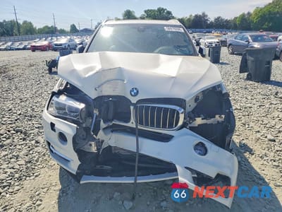 Piąte zdjęcie samochodu w środku: 2017 BMW X5 XDRIVE35I VIN:5UXKR0C33H0X79490 - miniatura
