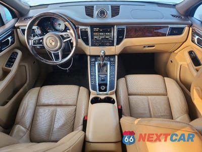 Zdjęcie 8 z 14 samochodu: 2016 PORSCHE MACAN S VIN:WP1AB2A56GLB50089 - miniatura