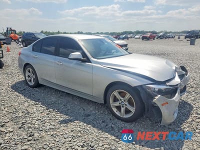 Czwarte zdjęcie samochodu z boku: 2014 BMW 320 I VIN:WBA3B1C5XEP678934 - miniatura