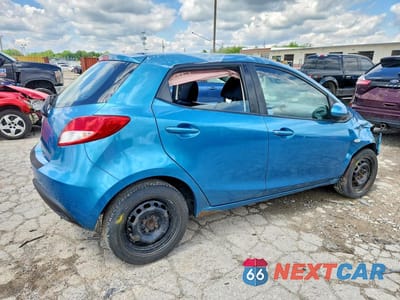 Trzecie zdjęcie samochodu z tyłu: 2012 MAZDA MAZDA2 VIN:JM1DE1KY8C0135615 - miniatura