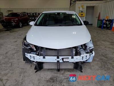 Piąte zdjęcie samochodu w środku: 2017 CHEVROLET CRUZE LT VIN:1G1BE5SM2H7276862 - miniatura