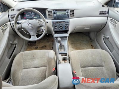 Zdjęcie 8 z 11 samochodu: 2004 TOYOTA COROLLA CE VIN:1NXBR32E34Z219733 - miniatura