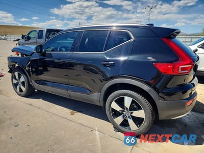 Drugie zdjęcie samochodu z przodu: 2020 VOLVO XC40 T5 MOMENTUM VIN:YV4162UK2L2292668 - miniatura