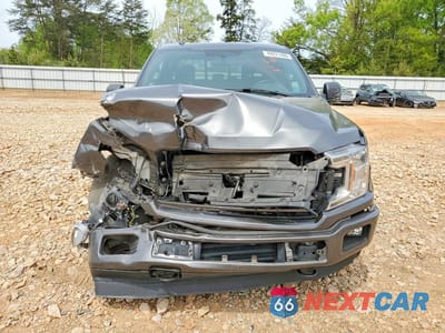 Piąte zdjęcie samochodu w środku: 2018 FORD F150 SUPERCREW VIN:1FTEW1EP3JFE07020 - miniatura