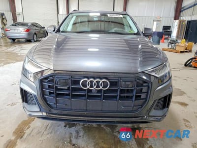 Piąte zdjęcie samochodu w środku: 2020 AUDI Q8 PRESTIGE S-LINE VIN:WA1FVAF13LD007758 - miniatura