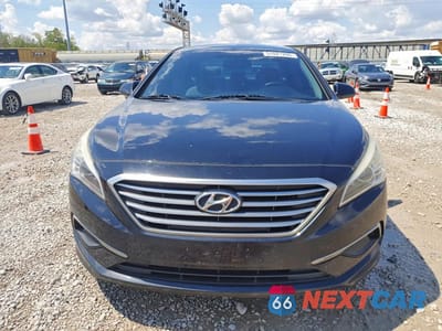 Piąte zdjęcie samochodu w środku: 2016 HYUNDAI SONATA SE VIN:5NPE24AF6GH292776 - miniatura