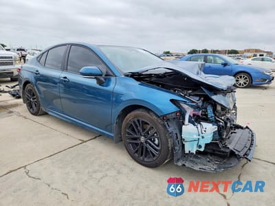 Czwarte zdjęcie samochodu z boku: 2025 TOYOTA CAMRY SE VIN:4T1DAACK1SU630411 - miniatura