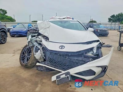 Piąte zdjęcie samochodu w środku: 2025 TOYOTA CAMRY SE VIN:4T1DAACK3SU090513 - miniatura