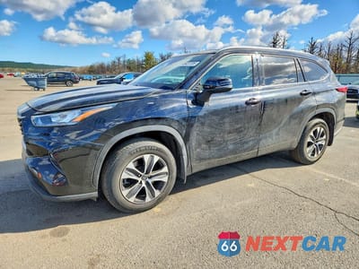 2020 TOYOTA HIGHLANDER XLE 5TDGZRBH2LS017881 - główne zdjęcie licytacji z USA - miniatura