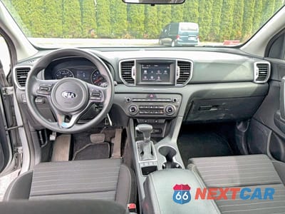 Zdjęcie 9 z 10 samochodu: 2017 KIA SPORTAGE LX VIN:KNDPMCAC7H7037286 - miniatura