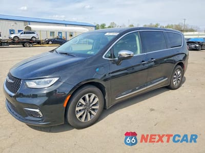 2023 CHRYSLER PACIFICA HYBRID LIMITED 2C4RC1S75PR622687 - główne zdjęcie licytacji z USA - miniatura