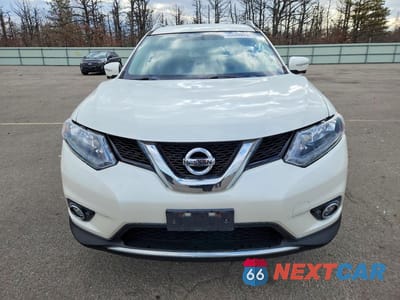 Piąte zdjęcie samochodu w środku: 2015 NISSAN ROGUE SL VIN:5N1AT2MV6FC803959 - miniatura